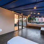 Pacific Inn y Suites Hotel
