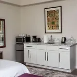 Next To San Diego Downtown - Cali King Size Studio