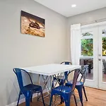 Pacific Beach Cottage