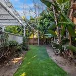 Pacific Beach Cottage