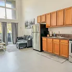 Beautiful Loft In Little Italy Sd With Parking