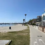 3Bed 2Bath Beach Cottage Steps To The Sand In Mb