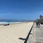 3Bed 2Bath Beach Cottage Steps To The Sand In Mb