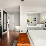 Cozy 3Br Steps To Dining & Attractions