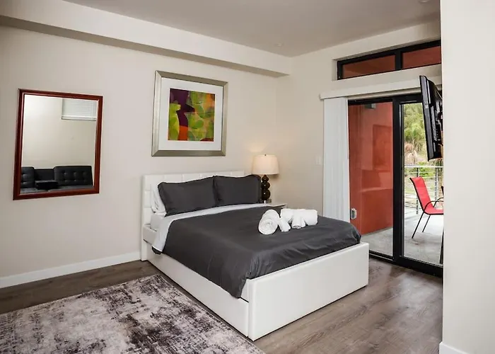 Explore Balboa Park From Your Cozy Studio W Patio