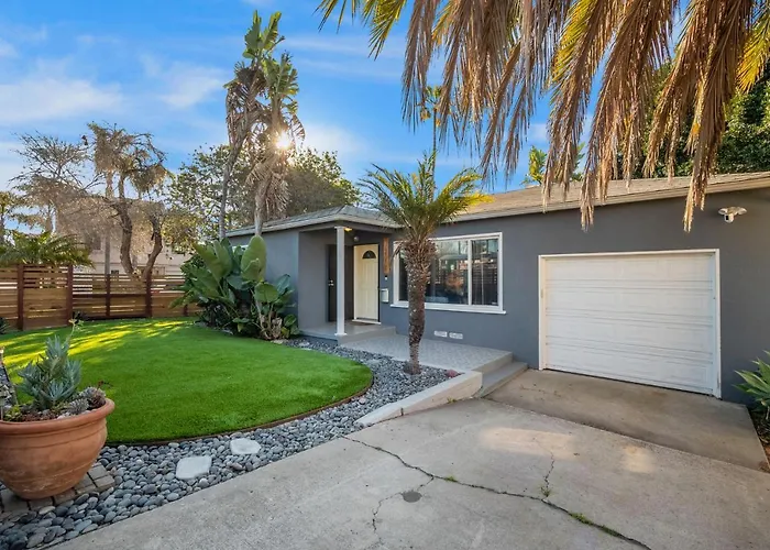 Pacific Beach Cottage