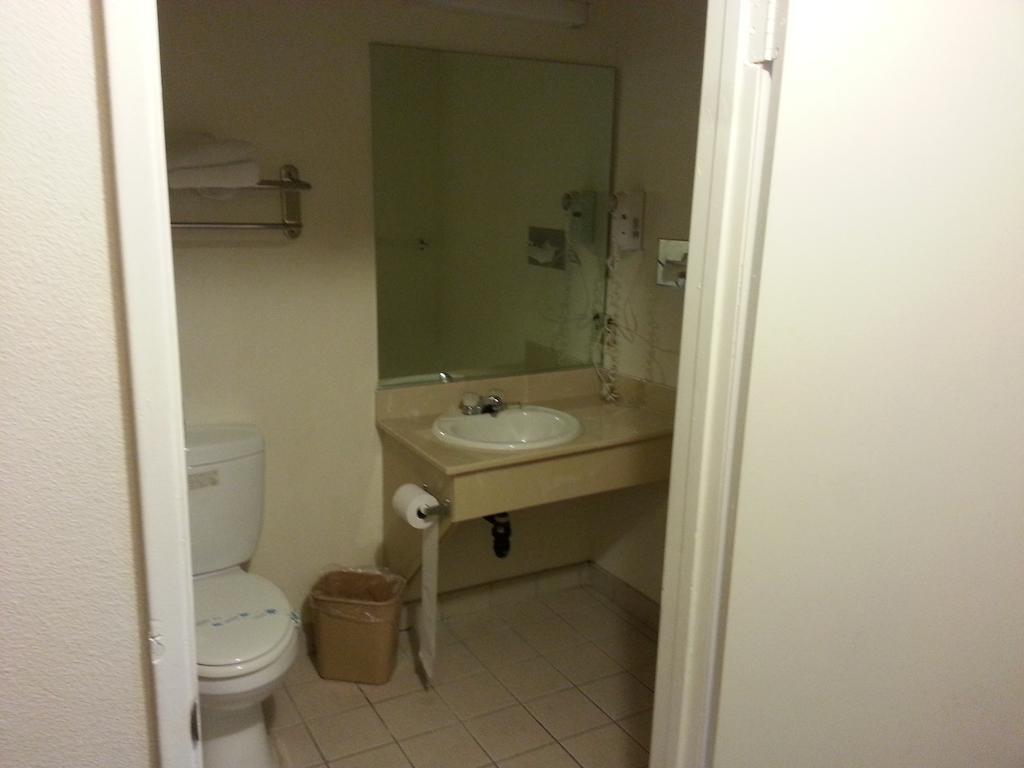 Super 8 By Wyndham San Diego/imperial Motel 2*