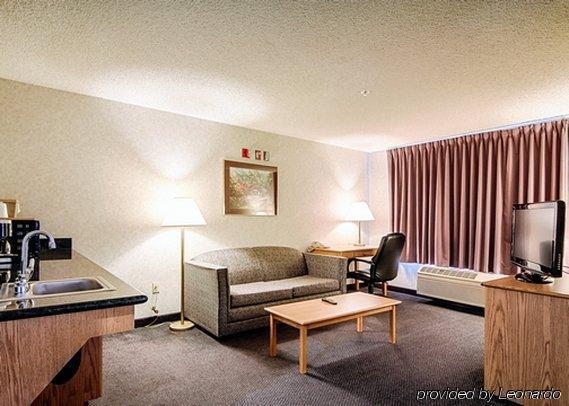 Hotel Quality Otay Mesa 3*