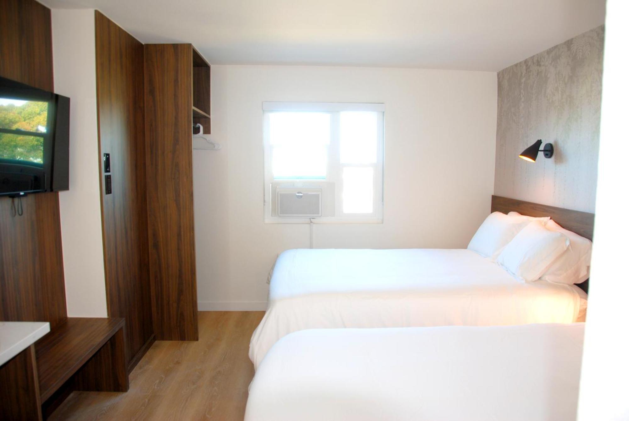 Aparthotel Uptown - Limited Service