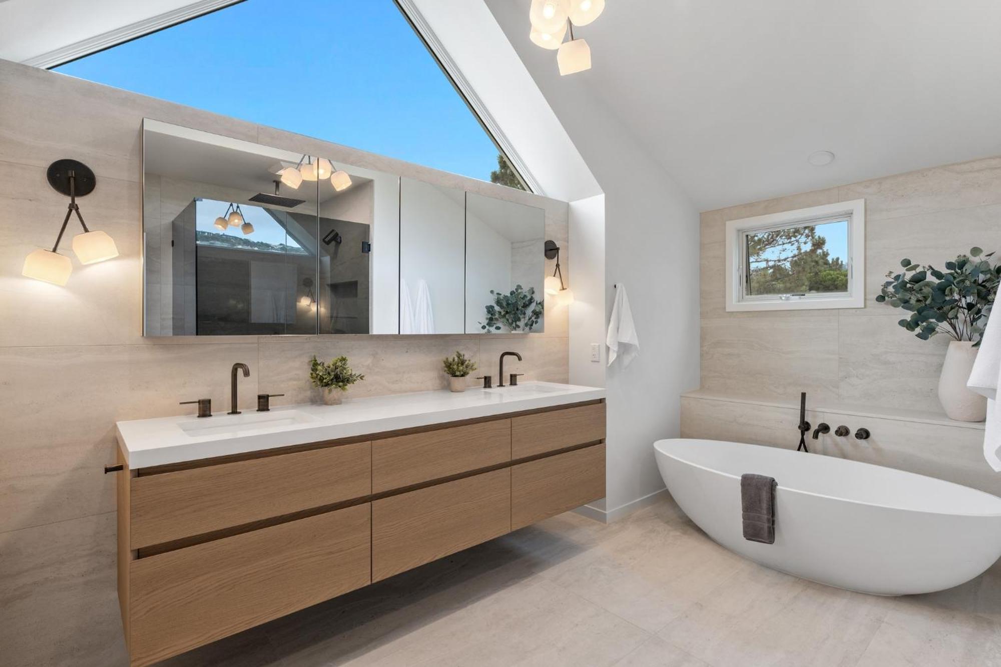 B5406 Shoreline Retreat * San Diego