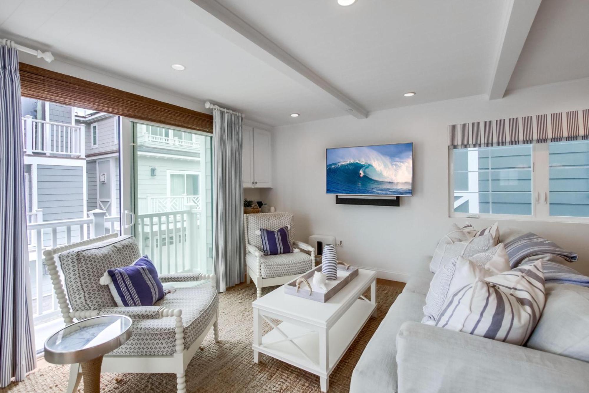 The Shores 7 Brand New Listing! Holiday home