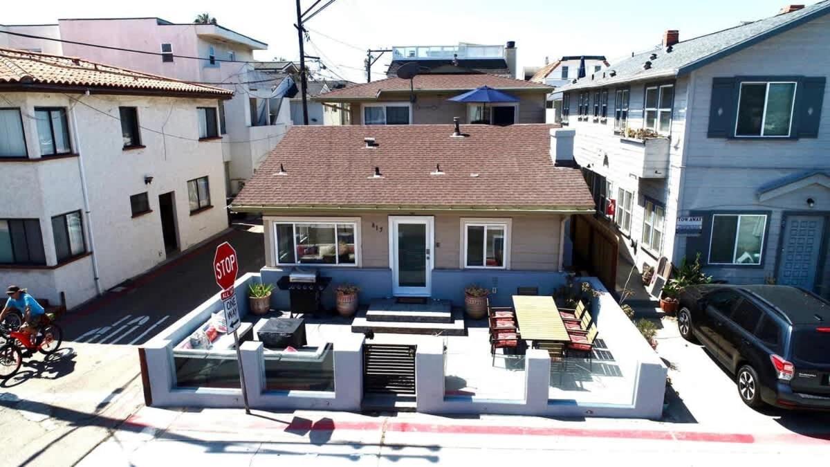3bed 2bath Steps To The In Mb * San Diego