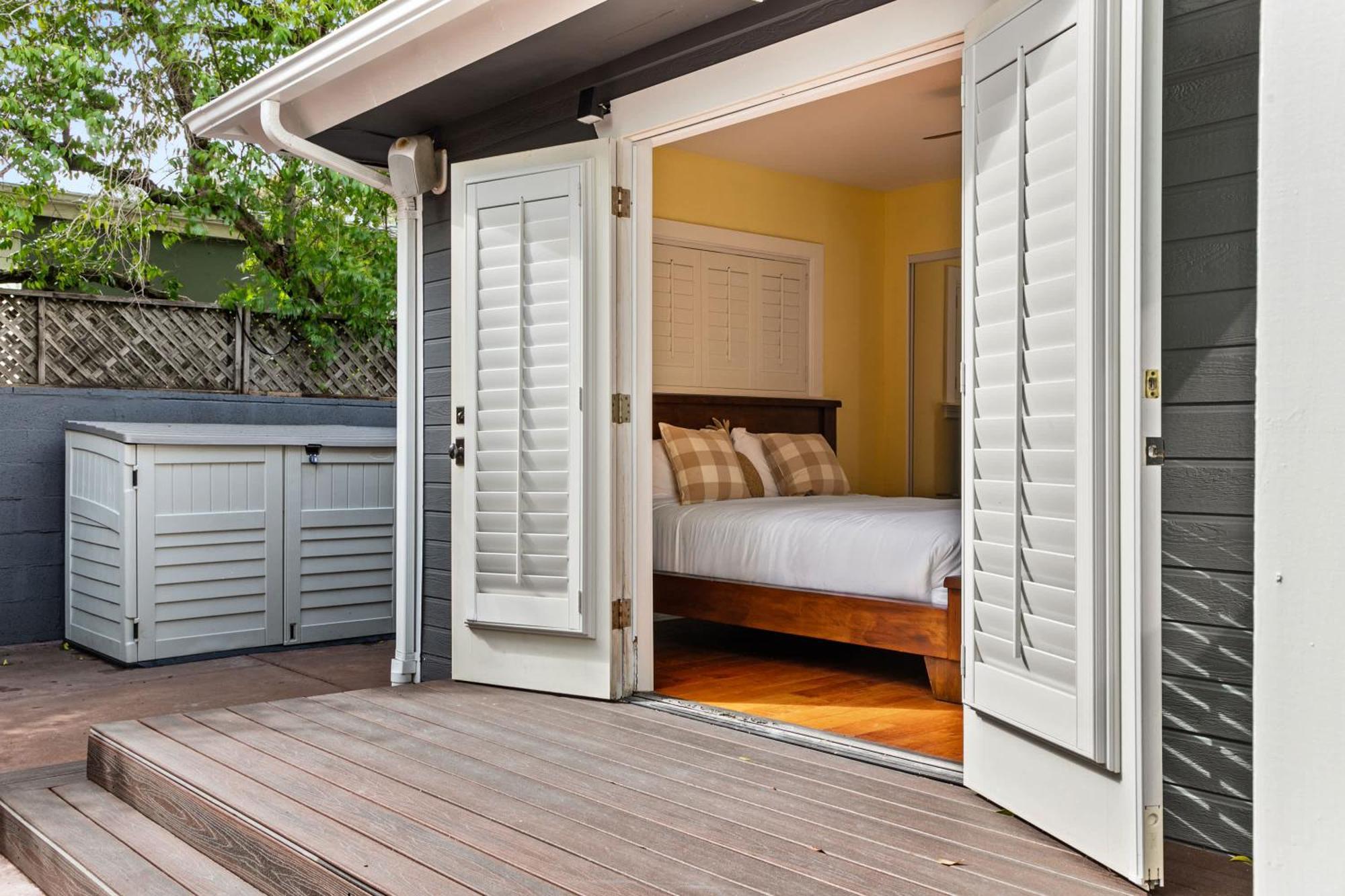 Cozy 3br Steps To Dining & Attractions Holiday home *