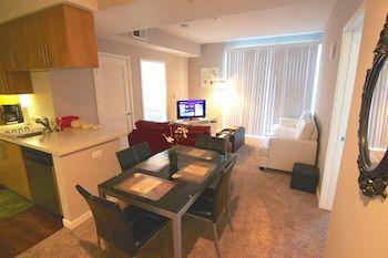 Corporate Suites In Downtown 2*