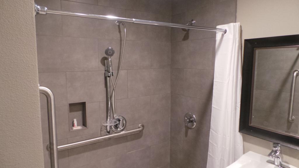 Super 8 By Wyndham San Diego/imperial Motel