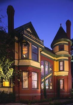 Britt Scripps Bed & Breakfast 3*