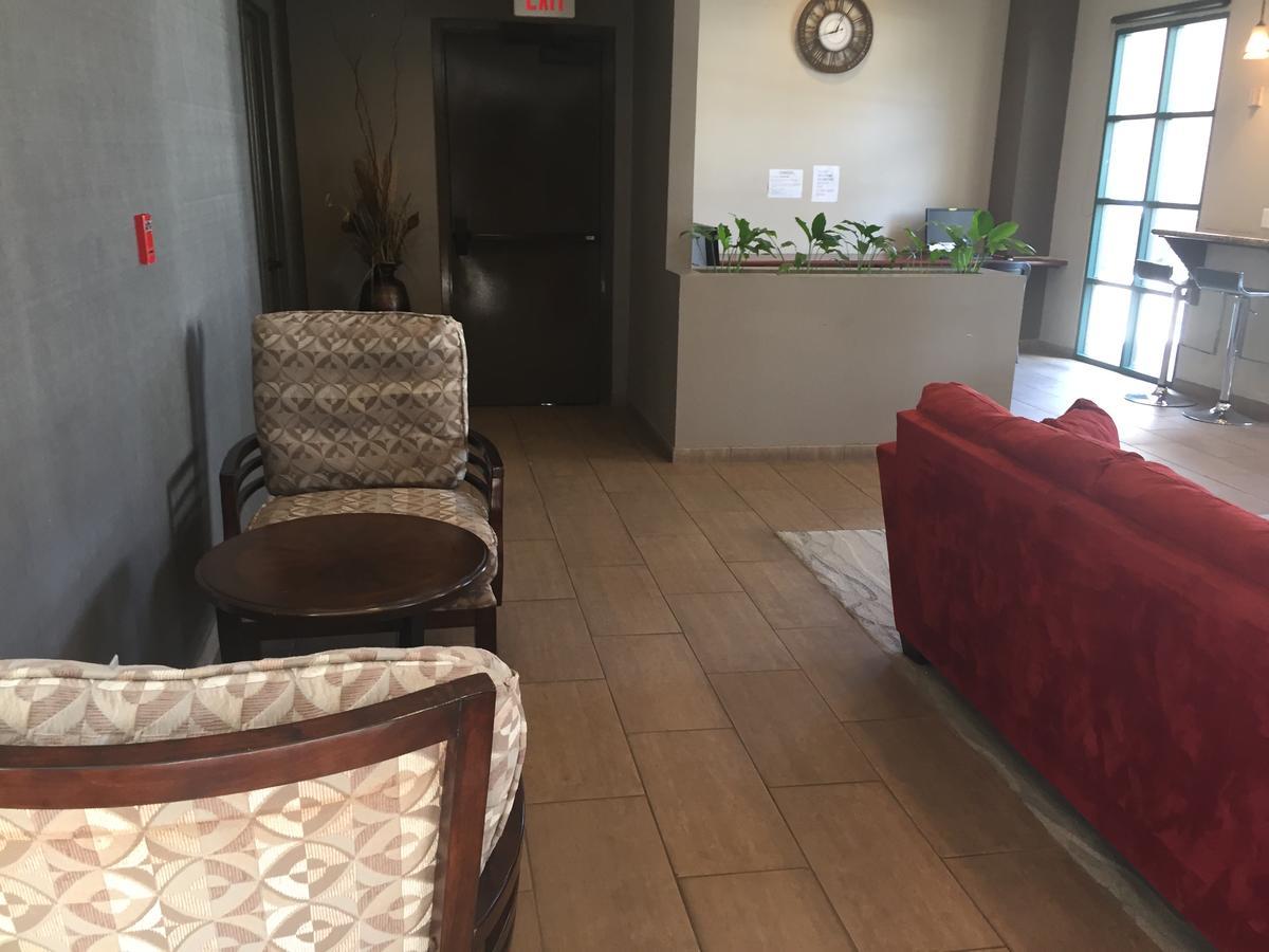 Aparthotel Uptown - Limited Service