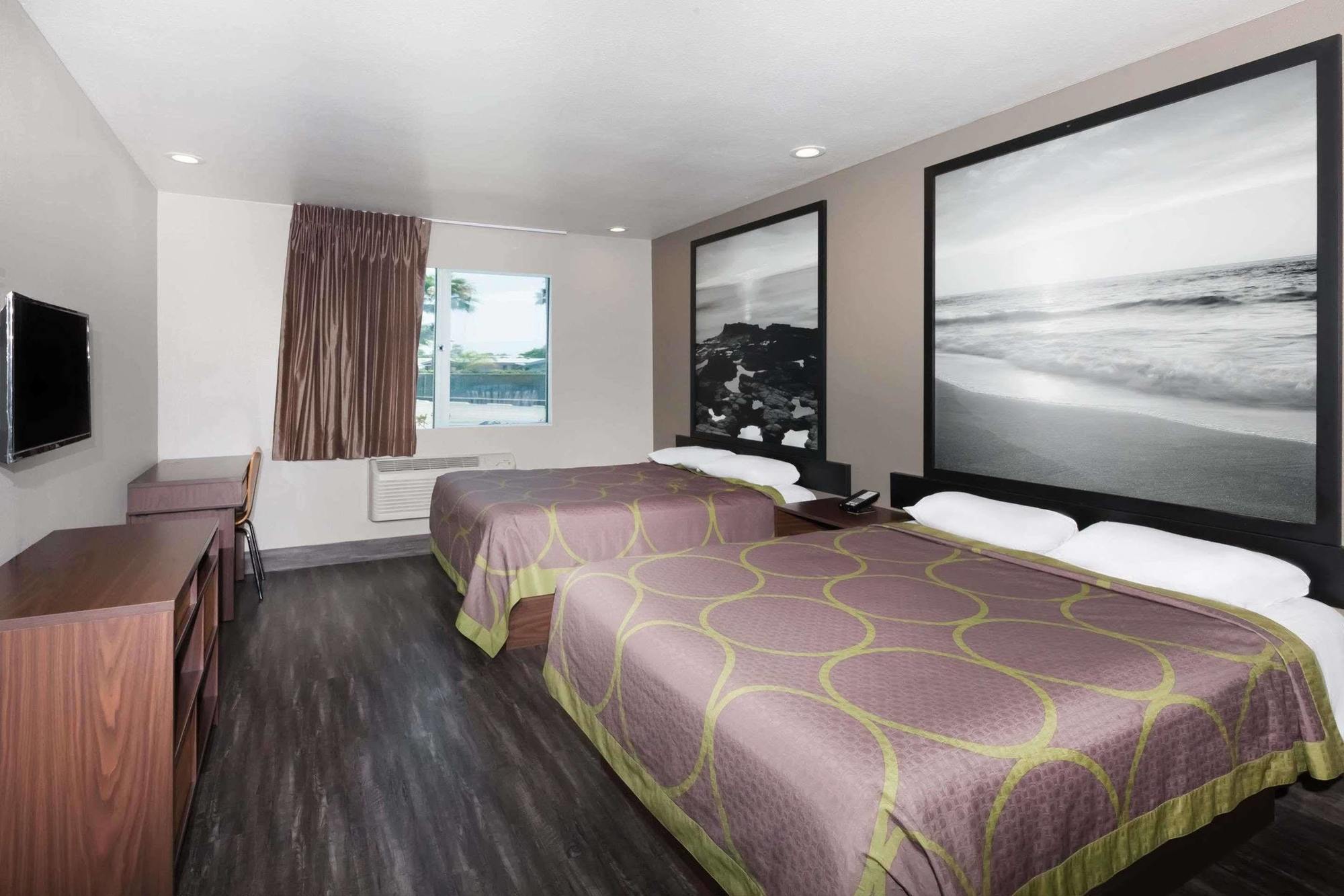 Super 8 By Wyndham San Diego/imperial San Diego