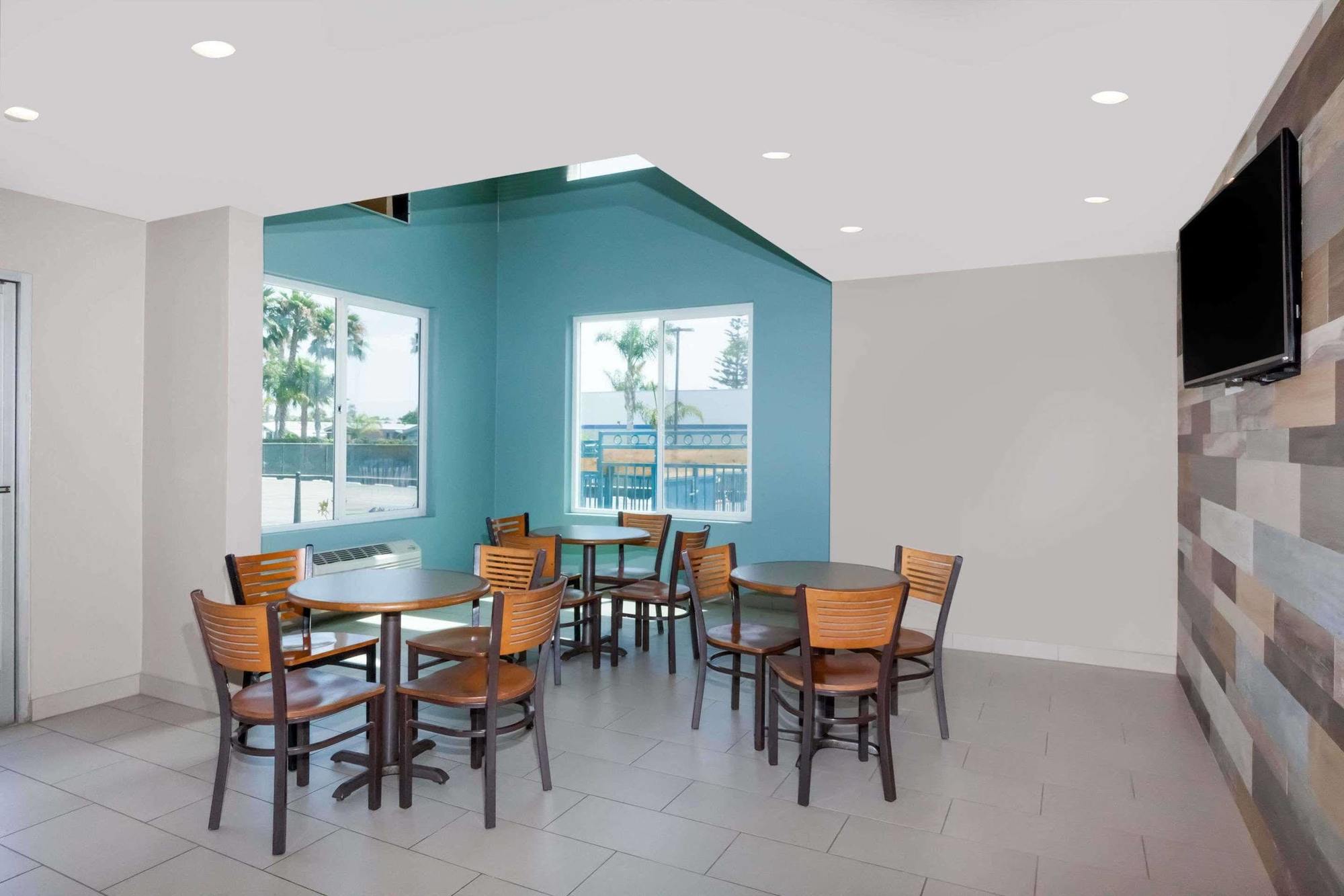 Motel Super 8 By Wyndham San Diego/imperial San Diego