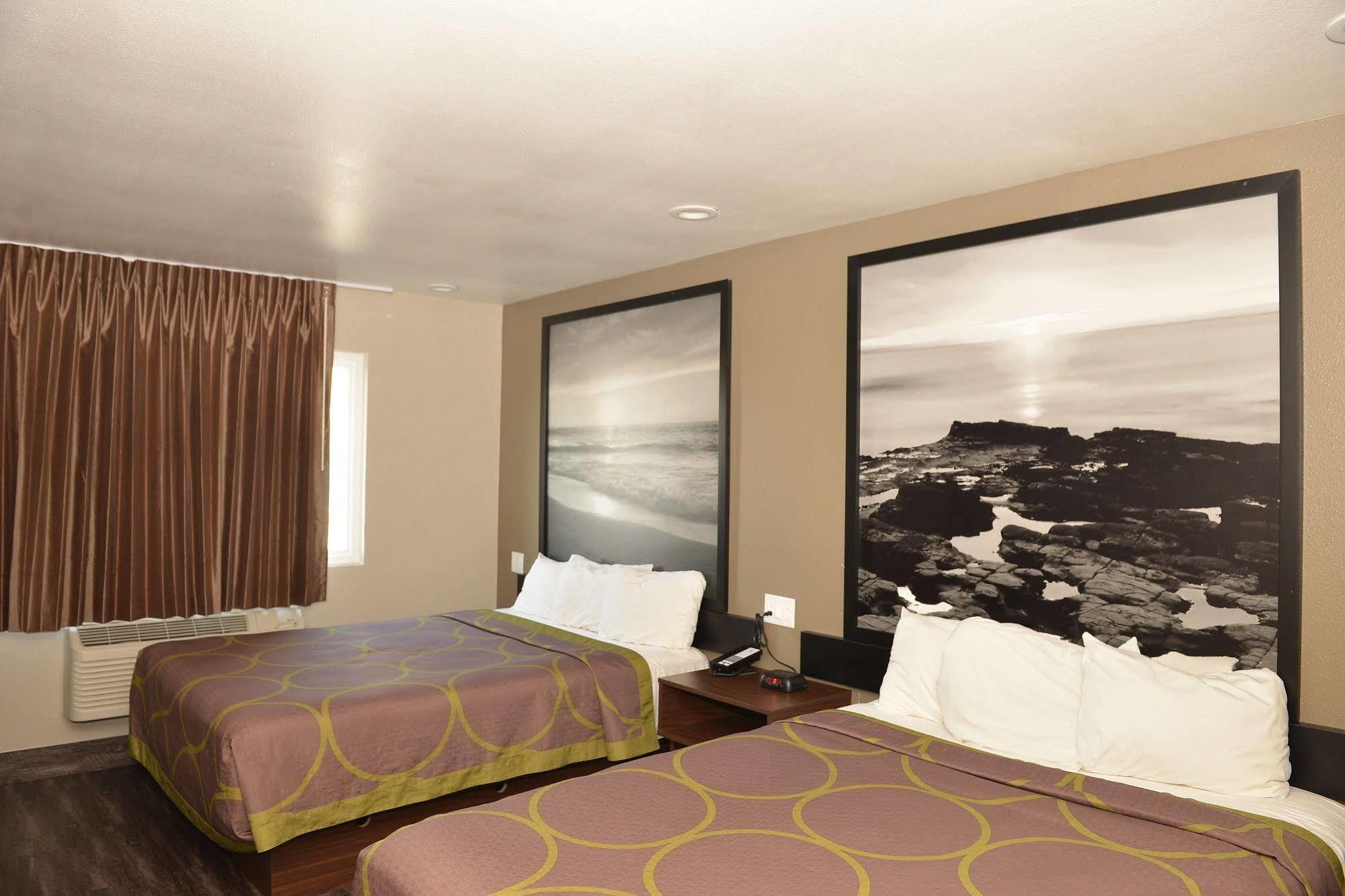 Super 8 By Wyndham San Diego/imperial Motel San Diego