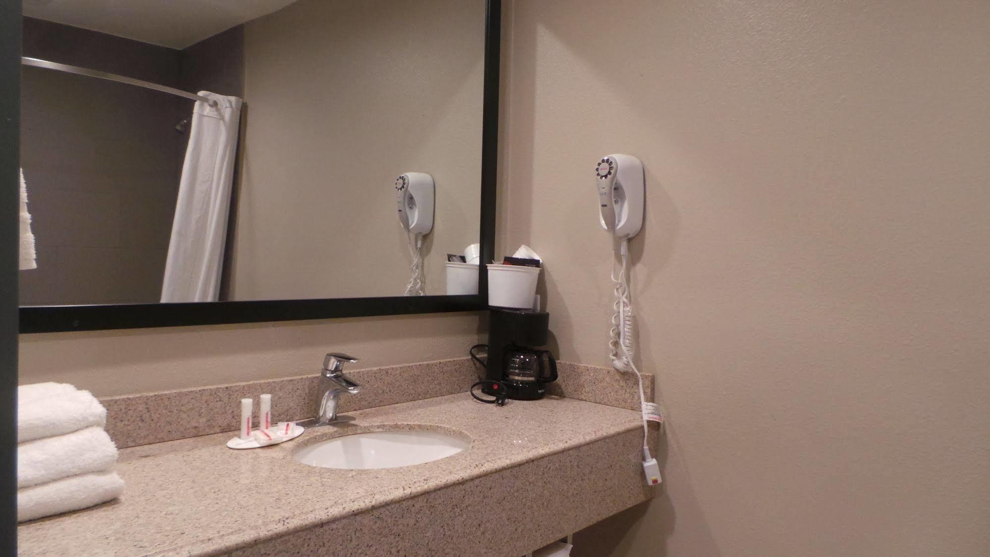 Super 8 By Wyndham San Diego/imperial