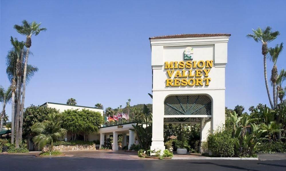 Hotel Mission Valley 3*