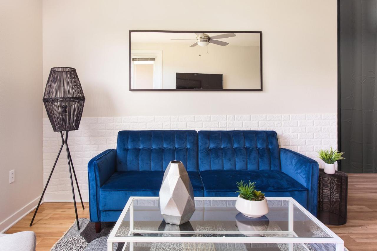 Sd Dazzling Apt Sleeps 6 Apartment *
