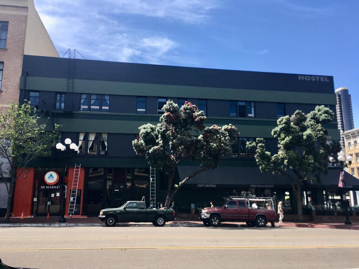 Hi San Diego Downtown Hostel