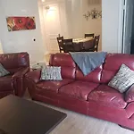 Yes It\'S Right 2 Suites And 3 Bath In The Heart Of San Diego Fb2