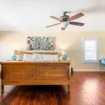 Luxury San Diego House, Beach, Pool & Pet-Friendly