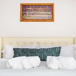 Comfy Studio With Cali King Size Mattress