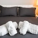Lovely Studio W Full Kitchen In Heart Of San Diego