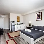 Centrally Located Cozy Studio Apartment In Sd