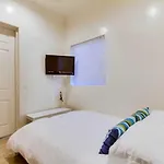 200-Surf Stars Penthouse
