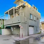 200-Surf Stars Penthouse
