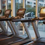 Luxury Designer Suite With Rooftop Pool, Gym