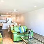 San Diego Condo On Boardwalk - Steps To Beach!