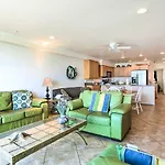 San Diego Condo On Boardwalk - Steps To Beach!