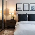 The Rosemont II - La Jolla Luxury