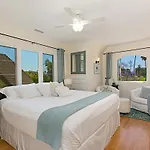 Coronado Seaside Cottage