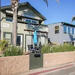 Stunning South Mission Beach Home - Ac, Private Patio, Grill And Garage!