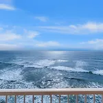 Sunset Cliffs Lookout - Ocean Front Luxury Condo