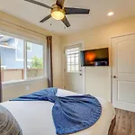 La Jolla Oasis - Pet Friendly, Large Backyard, Walk2Beach & Location!