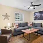 Beach Perfection - Ocean Views, Parking, Pet Friendly & Steps2Sand
