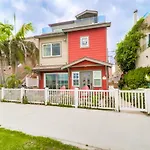 Bayfront Paradise- Bay Views & Boardwalk Patio