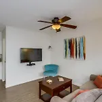 Roxy 1