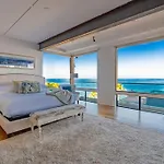 Oceanfront Studio In Heart Of La Jolla Cove