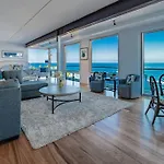 Oceanfront Studio In Heart Of La Jolla Cove