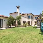 Mediterranean Beauty With Rooftop Deck And Views