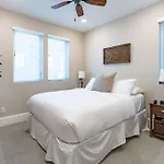 Pristine And Luxe, Steps To Mission Beach And Bay!